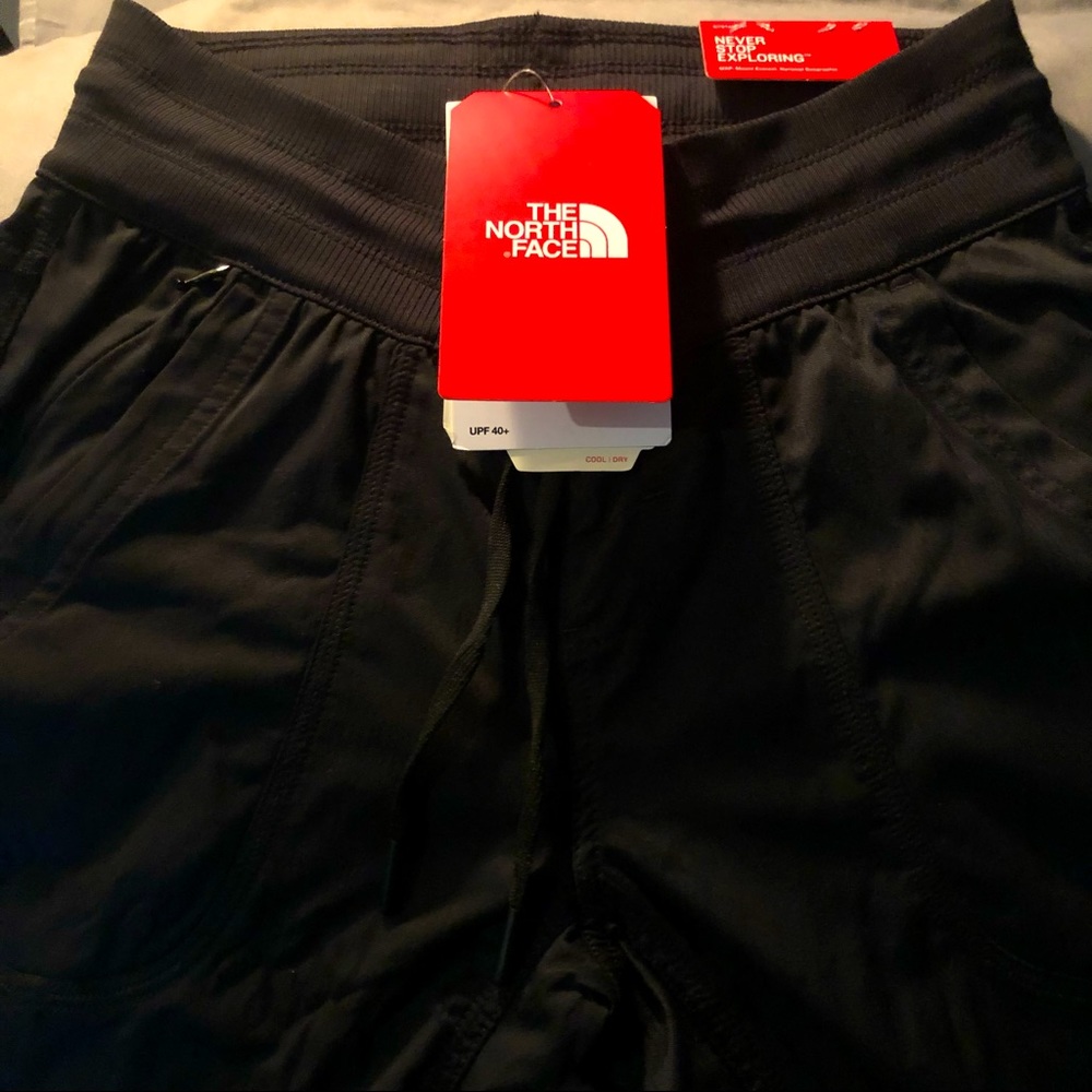 The North Face Aphrodite 2.0 pants